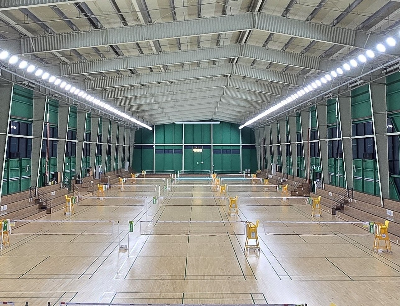 신곡실내배드민턴장 실내 전경 사진